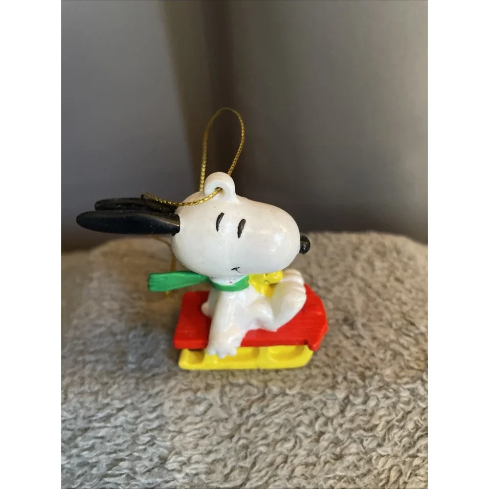 VINTAGE SNOOPY & WOODSTOCK on a Sled Christmas Ornament, PVC,